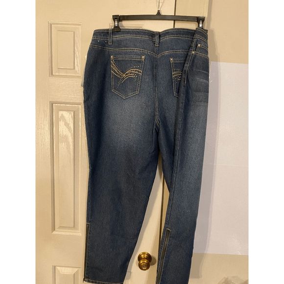 Fashion Bug NWT Tapered Jeans Side Slit With Zipper Closure, Women’s Size 22 - Picture 5 of 15
